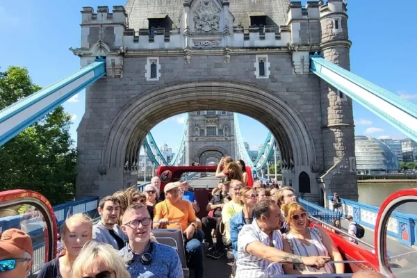 Guided Sightseeing Tour on a Vintage