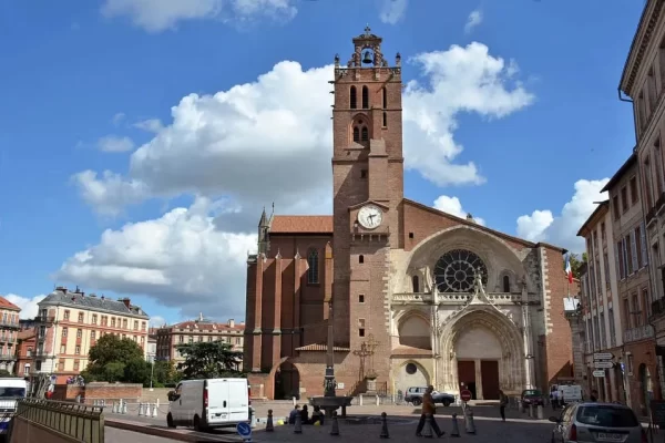 Private Walking Tour with a Knowledgeable Local Guide